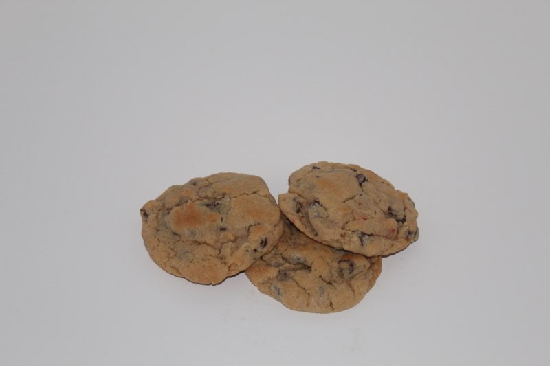 Chocolate chip prailine cookies